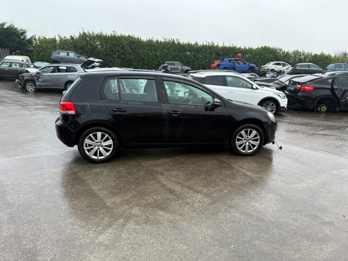 2012 VW Golf 1.6 TDI  DSG  Auto - Image 3