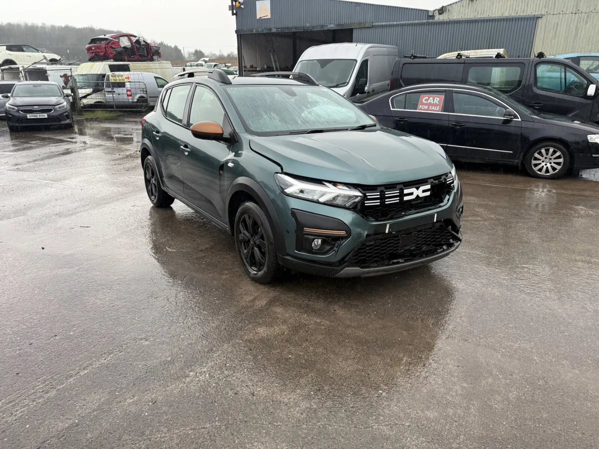 2024 Dacia Sandero Stepway 1.0 ptl - Image 1