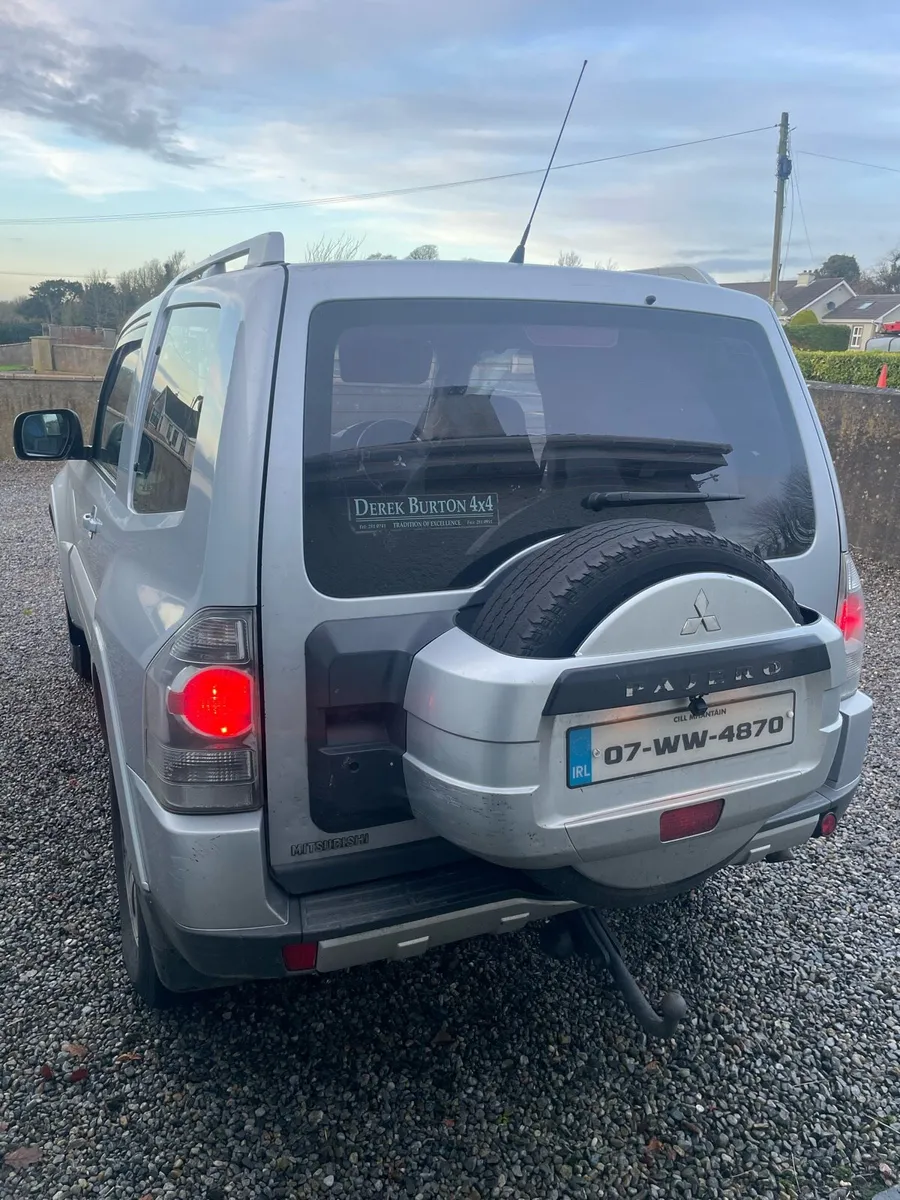 Mitsubishi Pajero Tax & Test - Image 4