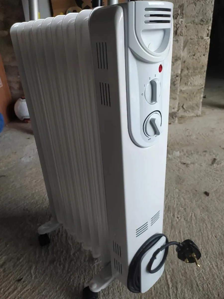 Electric oil filled radiator - Image 2