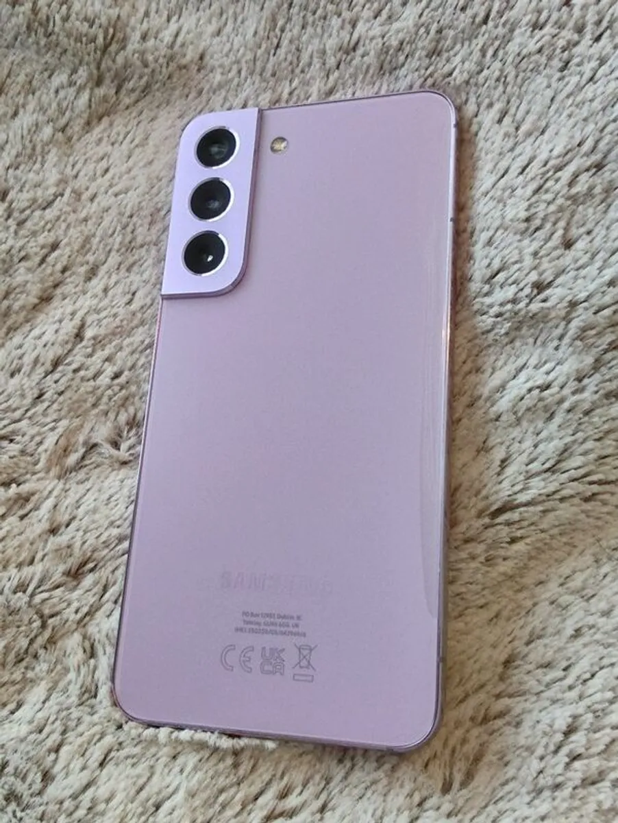Samsung S22 - Image 3