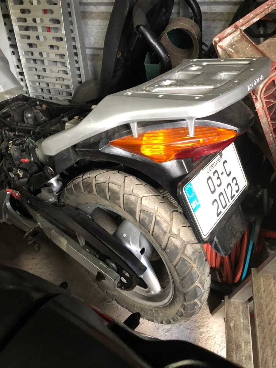 Honda xl 125 varadero its a project 2003 - Image 2