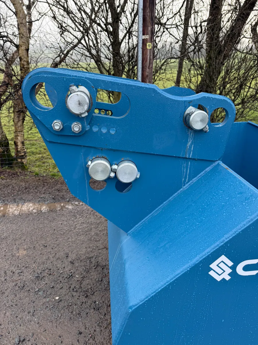 Concrete Digger Bucket - Image 4