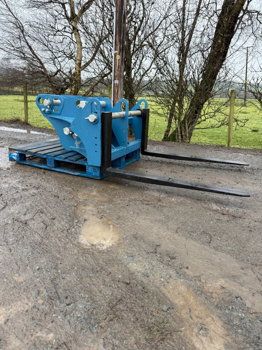 Digger Forks - Image 1