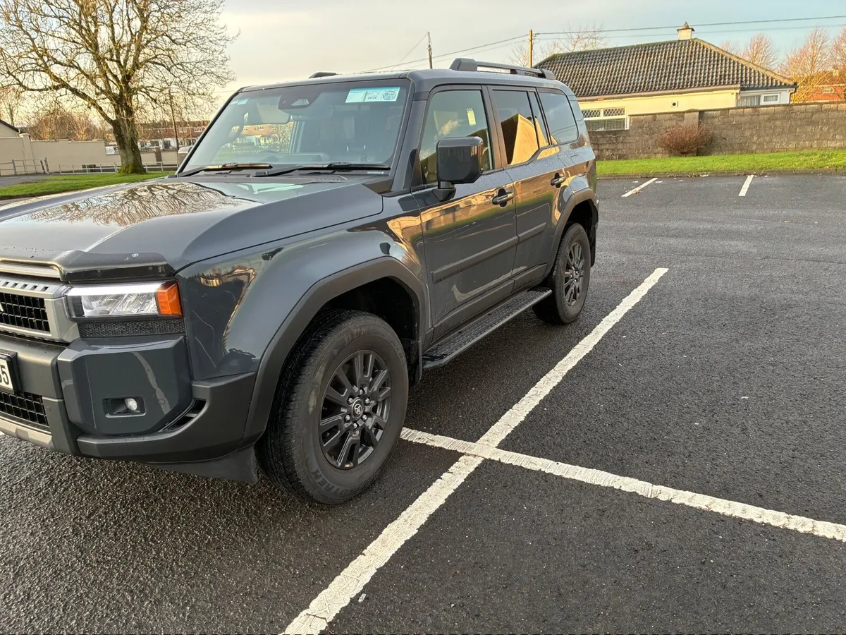 New model  Toyota Land Cruiser 2025 - Image 1