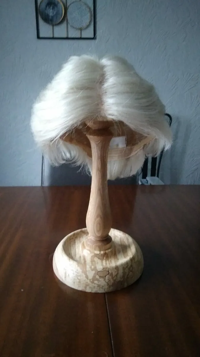 Wig / Hat stand's - Image 1