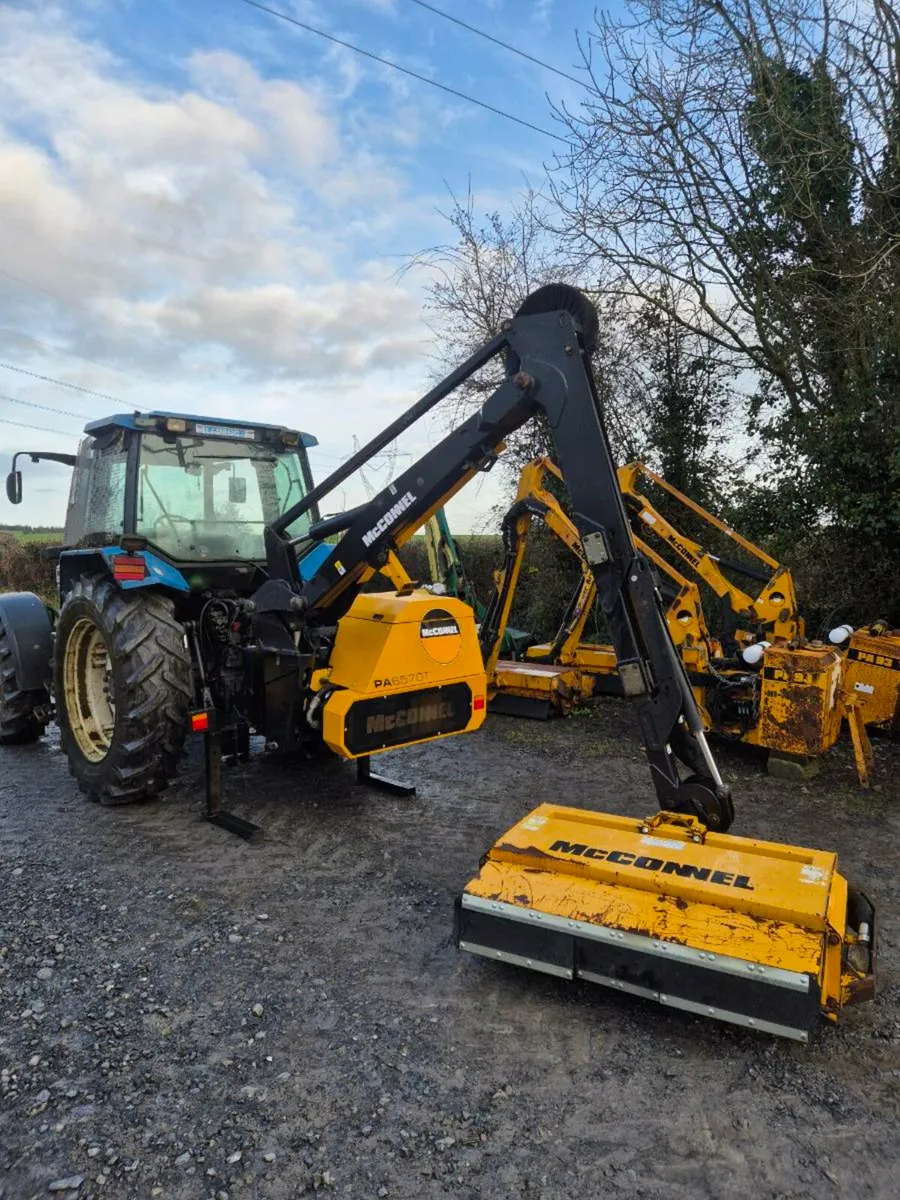 Mcconnel PA6570T Hedgecutter - Image 1