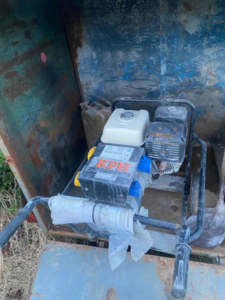 Honda Generator - Image 1