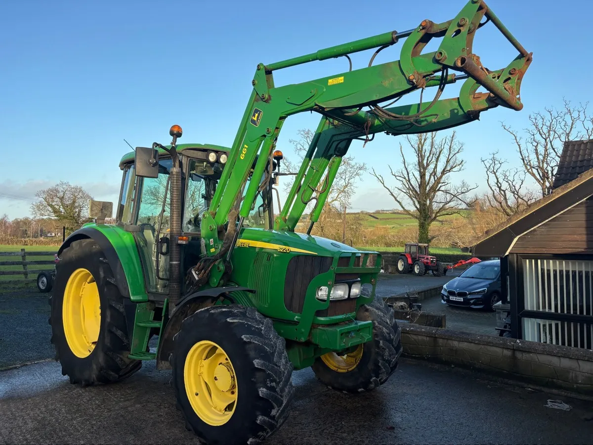 05,JOHN DEERE 6220 c/w JD LOADER - Image 1