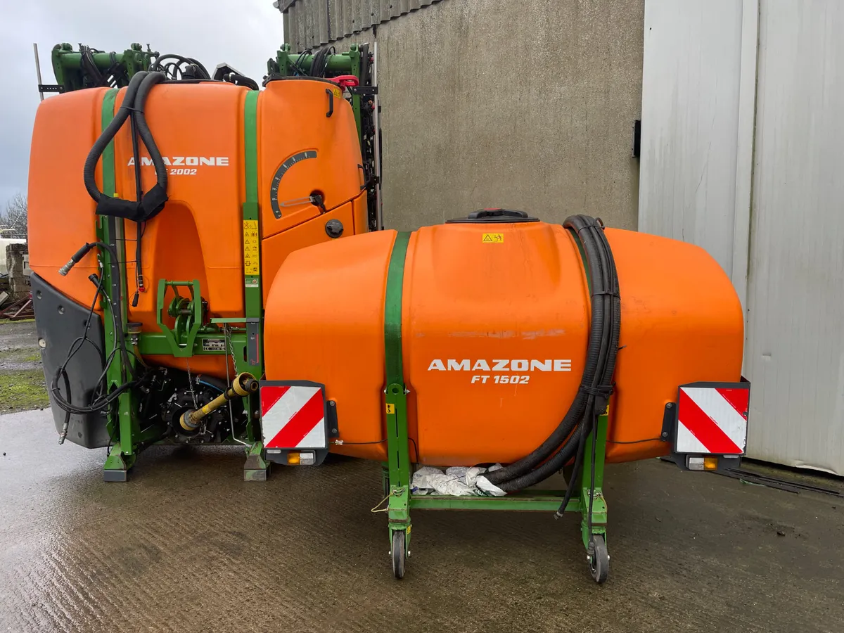 Amazone UF2002 sprayer and FT1502 front tank - Image 3