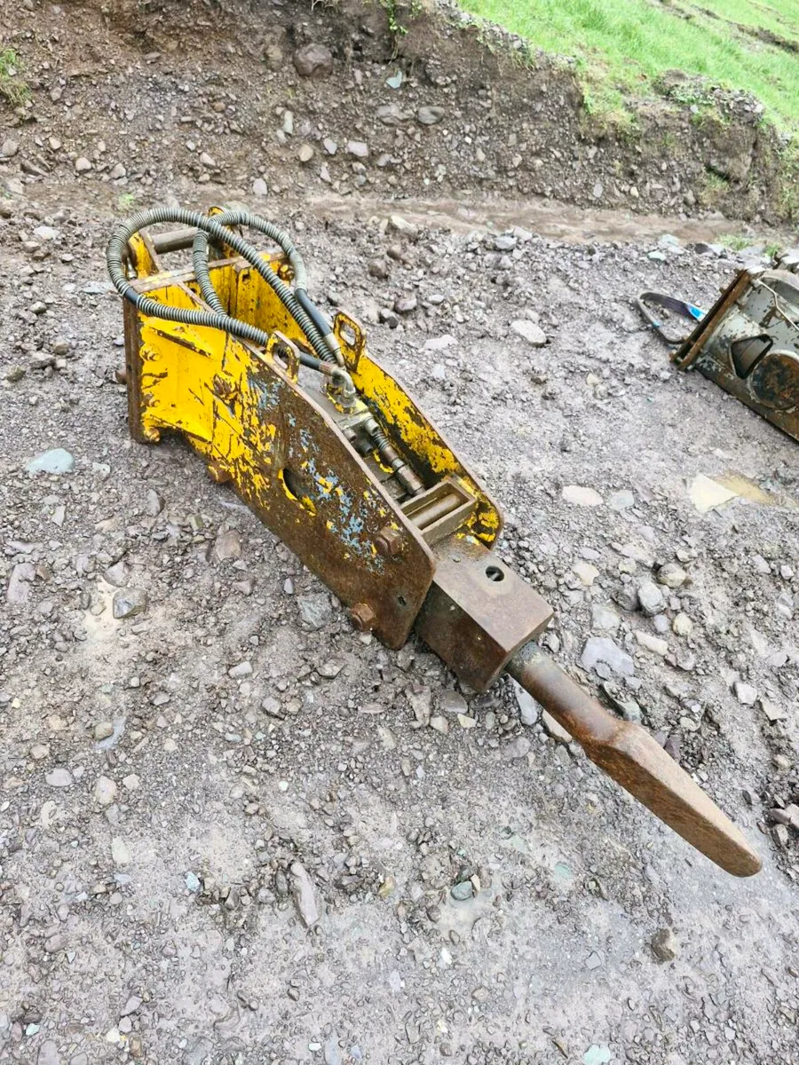 Rock breaker for sale to suit 8-10ton - Image 2