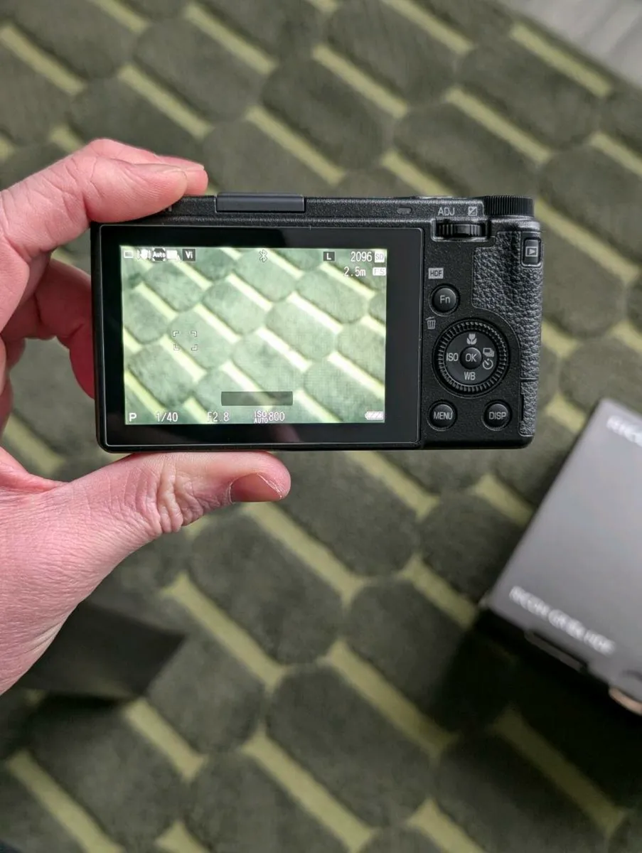 Ricoh GRIII X HDF - Image 2