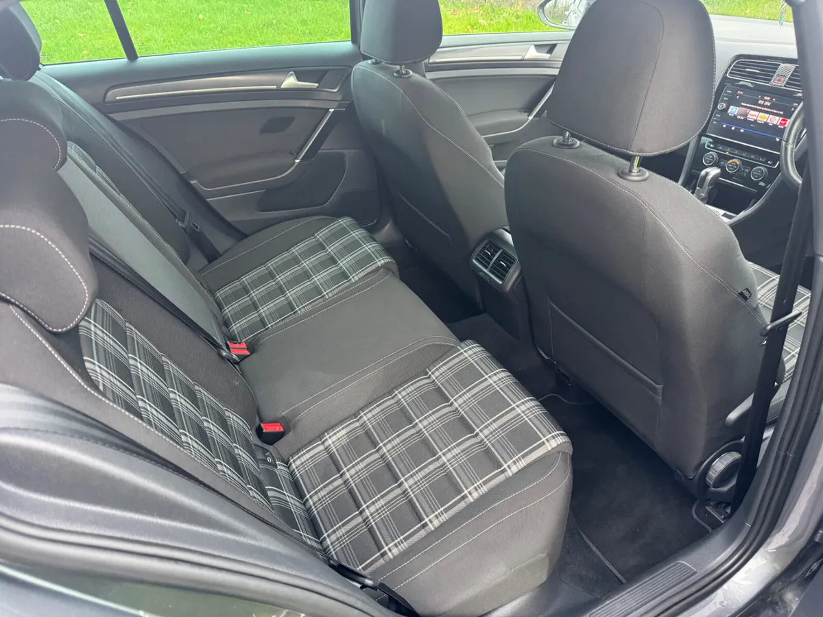 Fitted car mats for 100s of models - Image 1