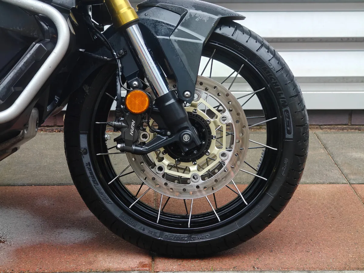 HONDA ADV750 - Image 4