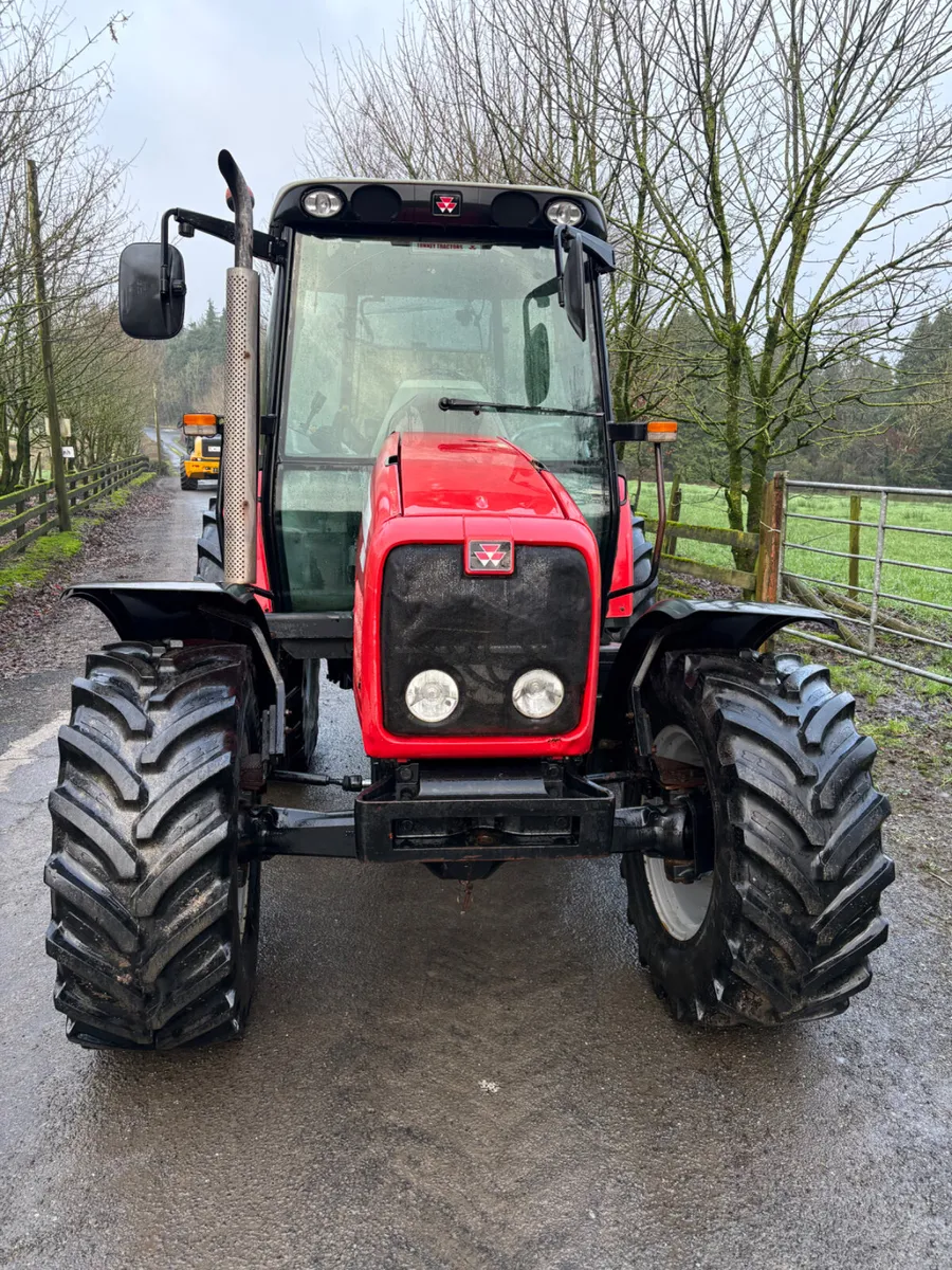 Massey 5455 - Image 3