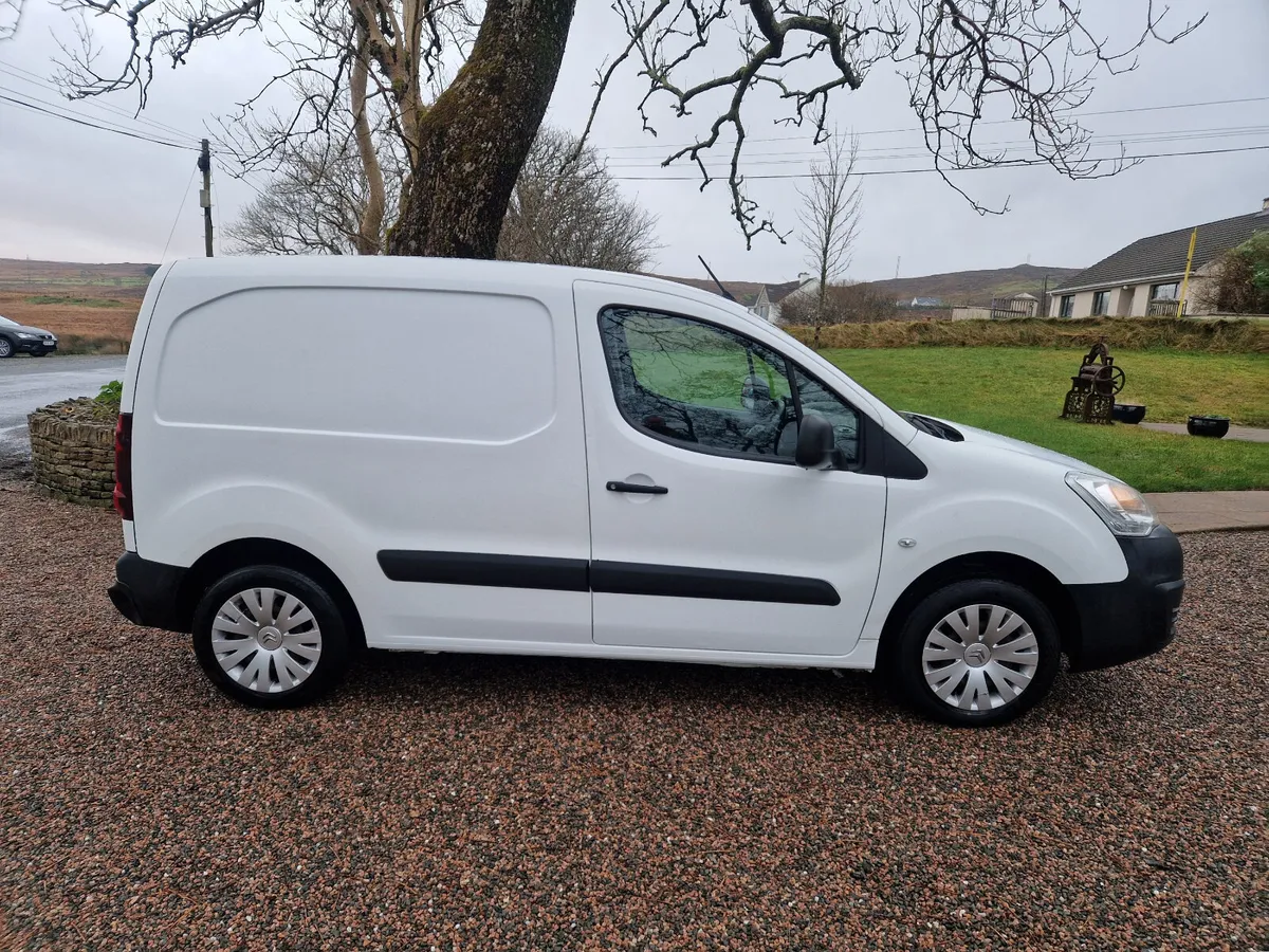 Citroen Berlingo 2016 - Image 2