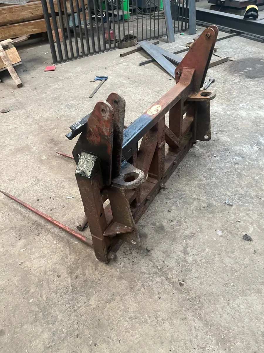 Bale spike pin and cone - Image 3