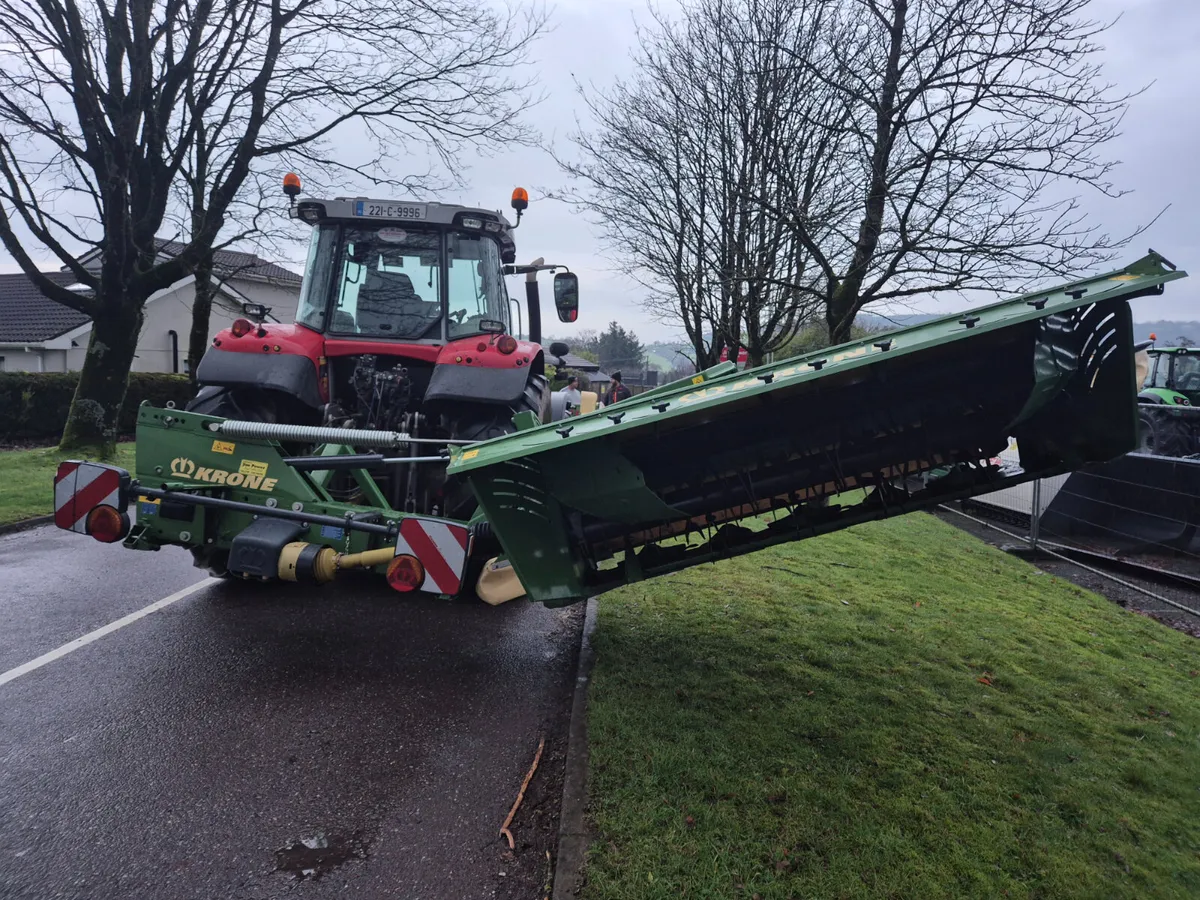 Krone front and back mowers - Image 4