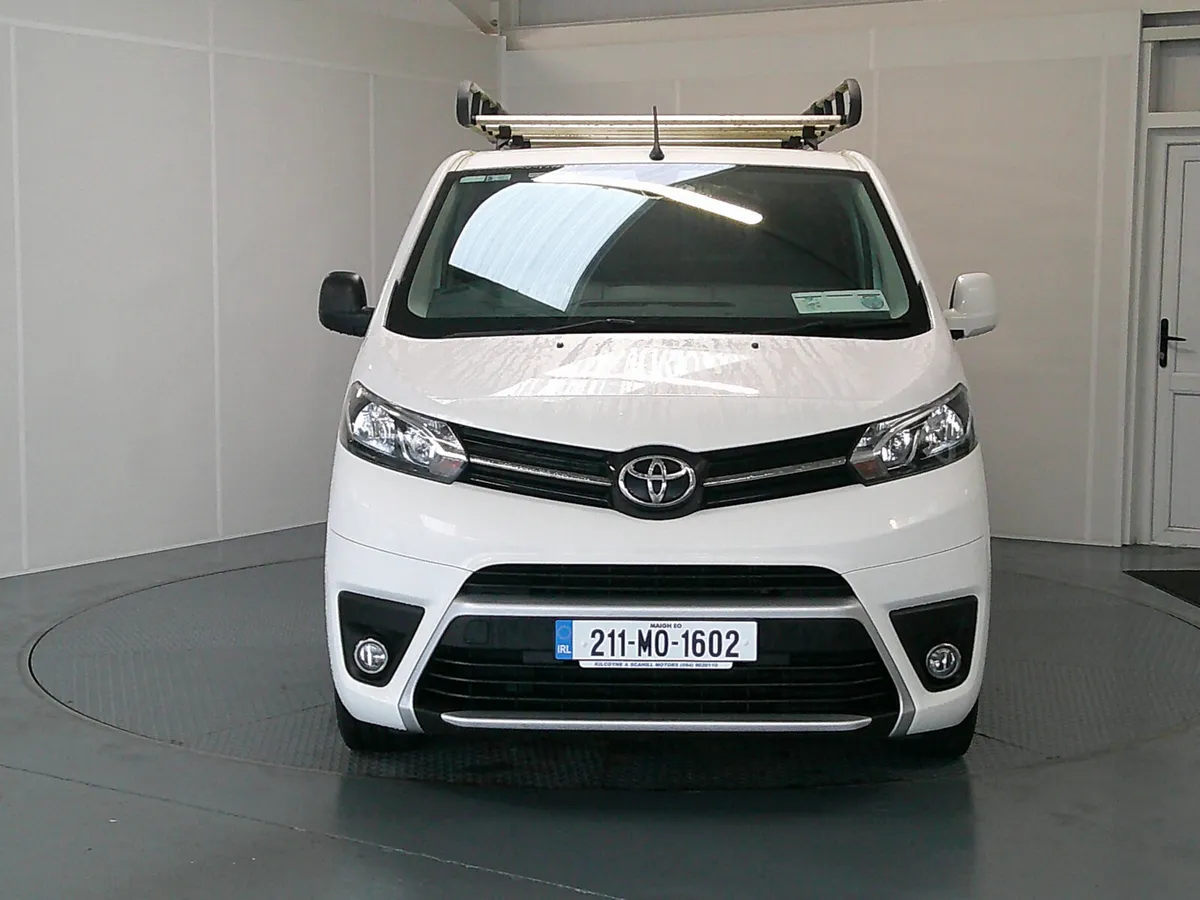 Toyota Proace 2021 - Image 2