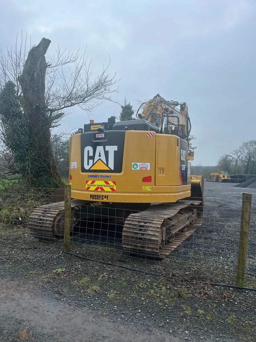 Caterpillar - Image 1