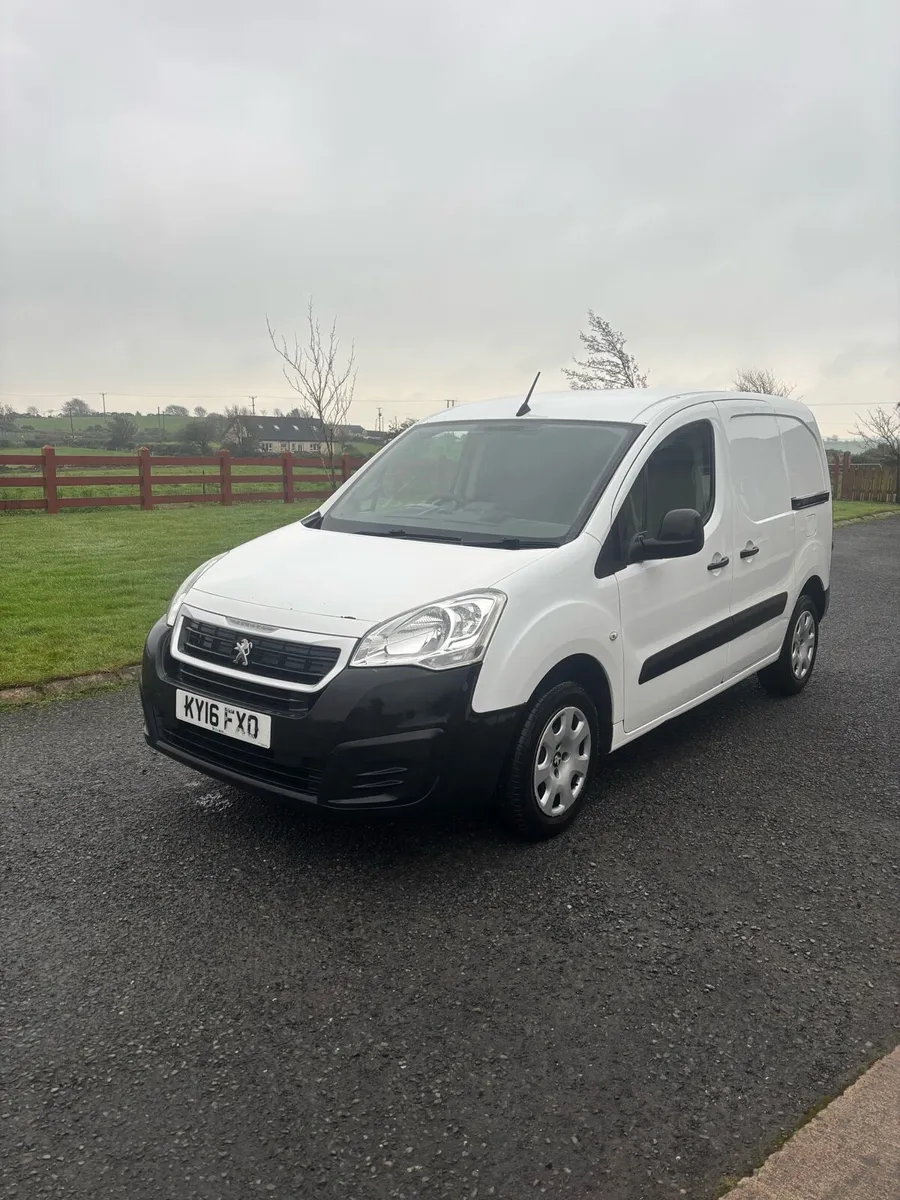 2016 Peugeot partner 200vrt (berlingo) - Image 1