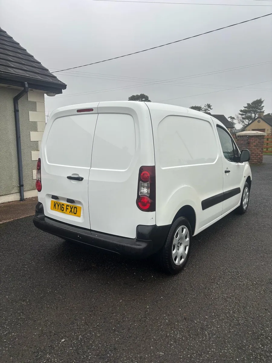 2016 Peugeot partner 200vrt (berlingo) - Image 4