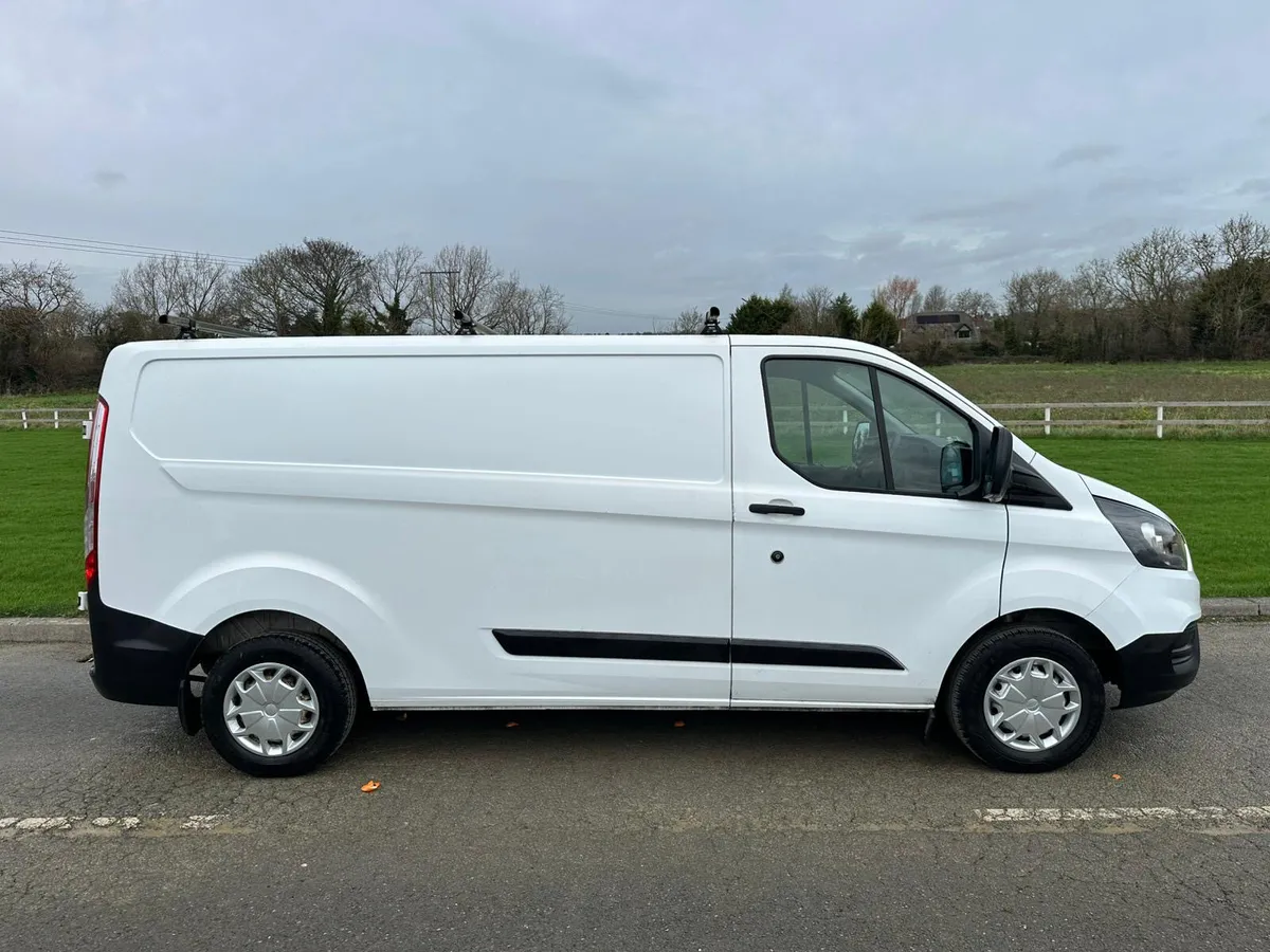 Ford Transit Custom 2019 Cvrt 3/26 - Image 2