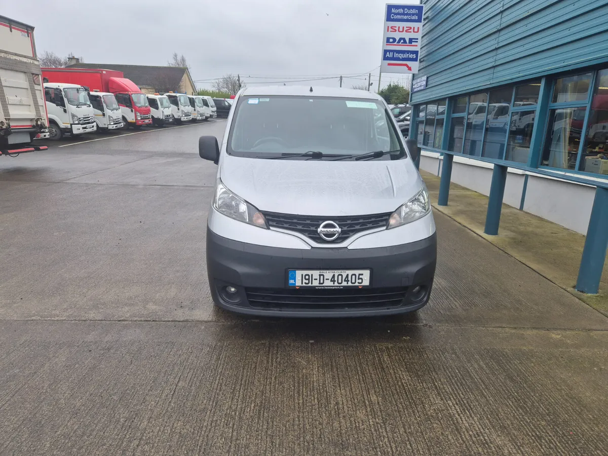 2019 NISSAN NV200 - Image 2