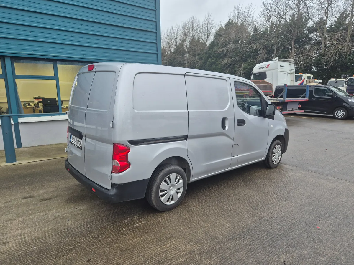 2019 NISSAN NV200 - Image 4