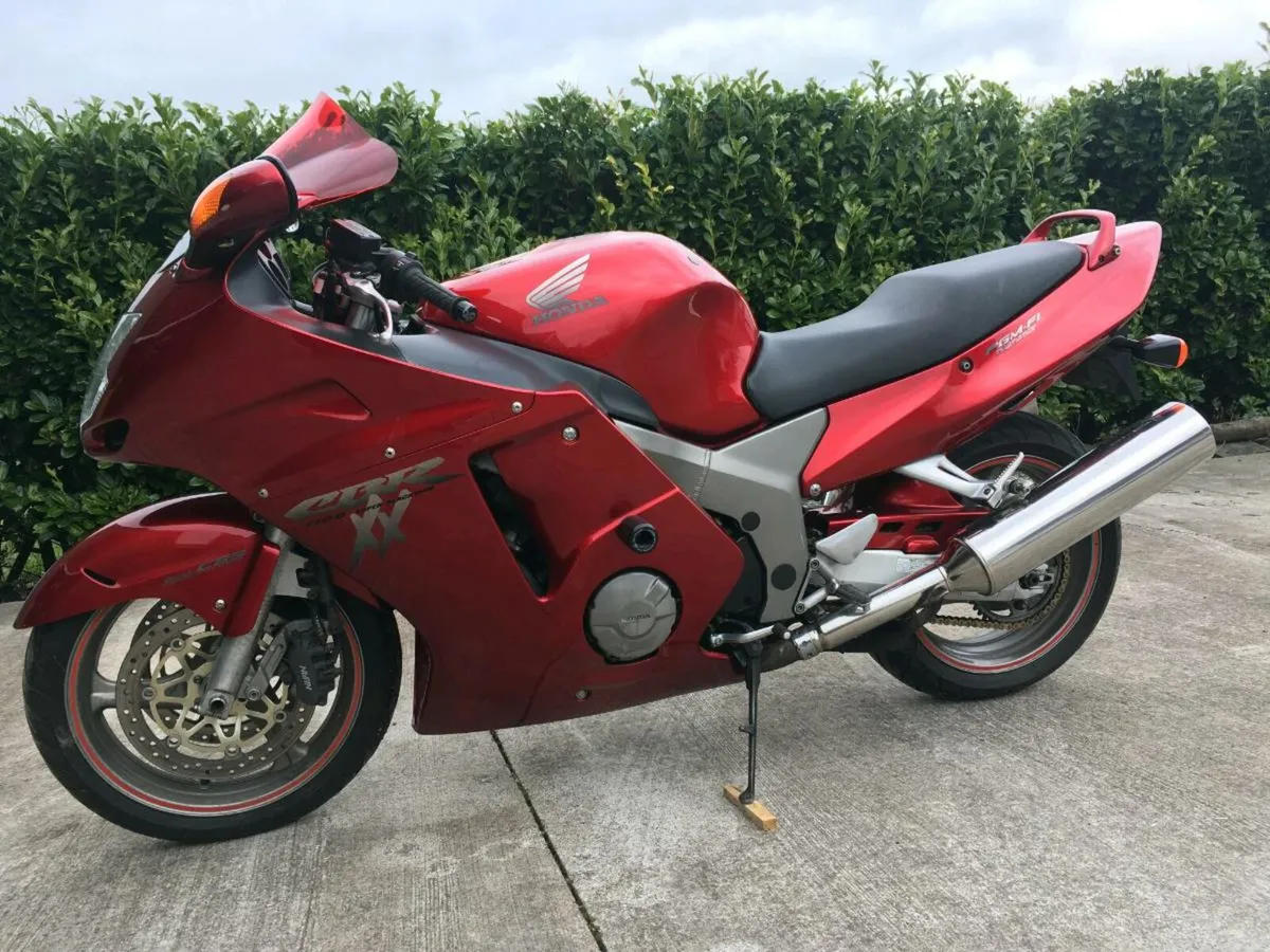 Honda blackbird + 89 gsxr 750 - Image 2