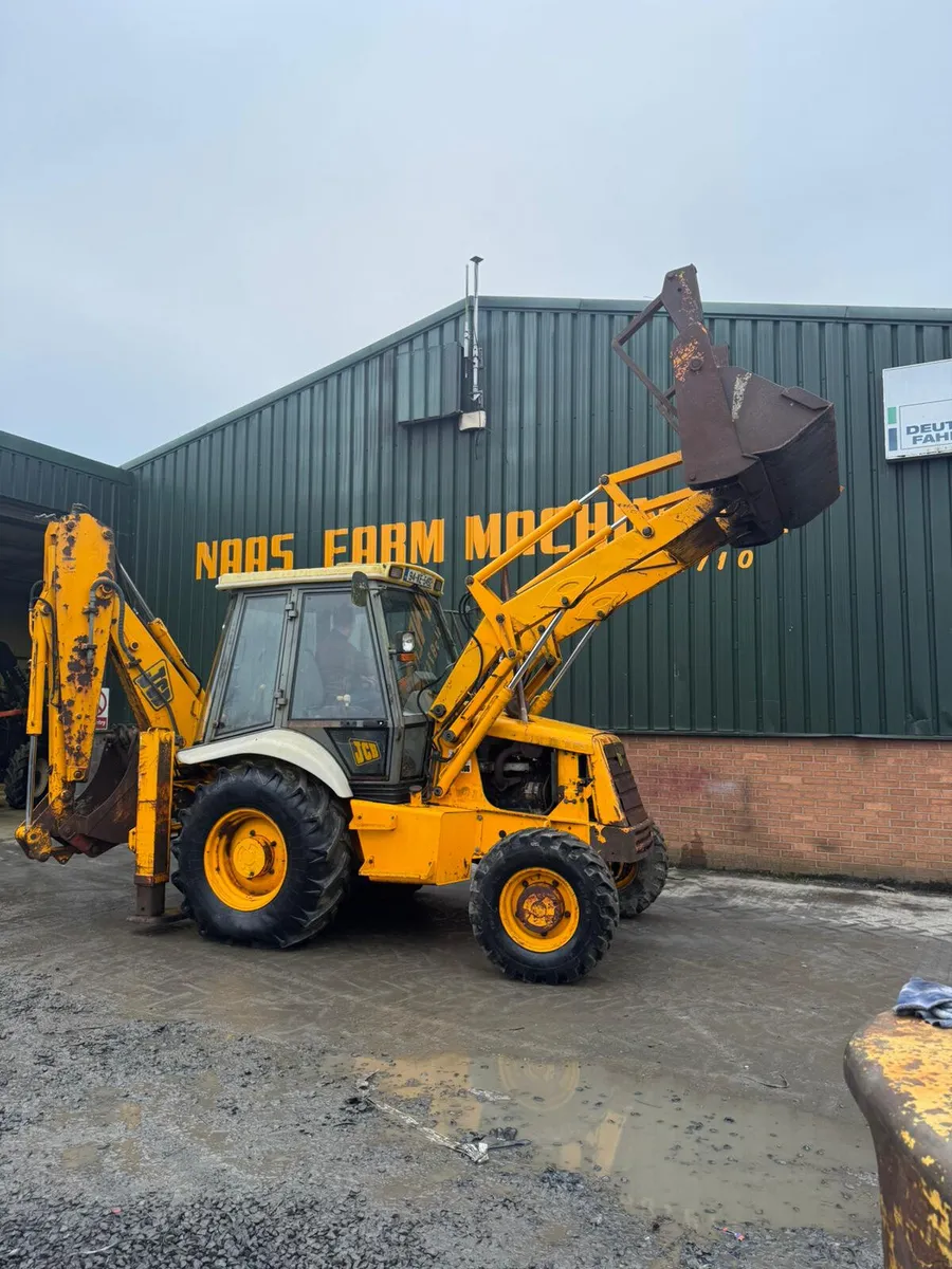 JCB 3CX Backhoe Loader - Image 1