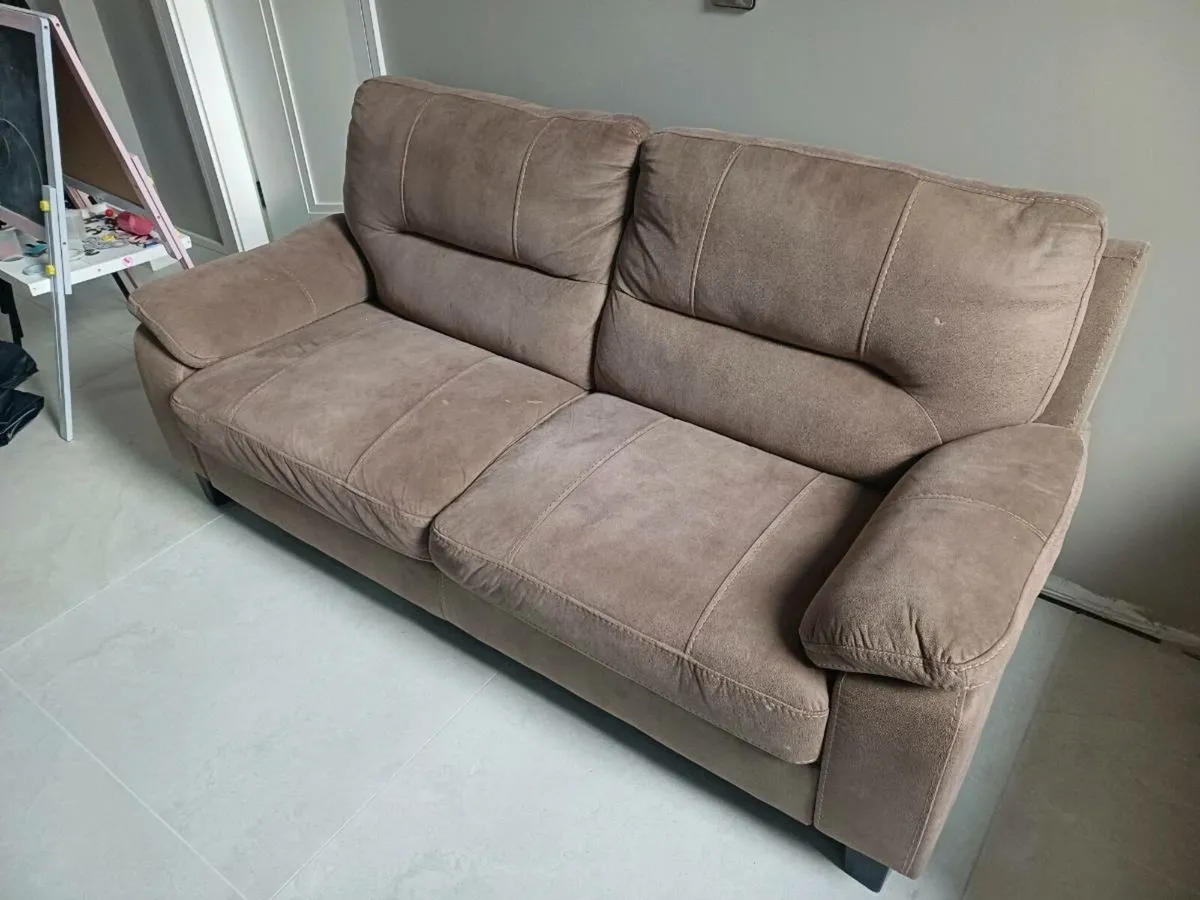 Couch - Image 3