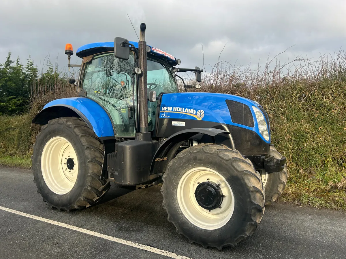 New Holland T7200 - Image 3