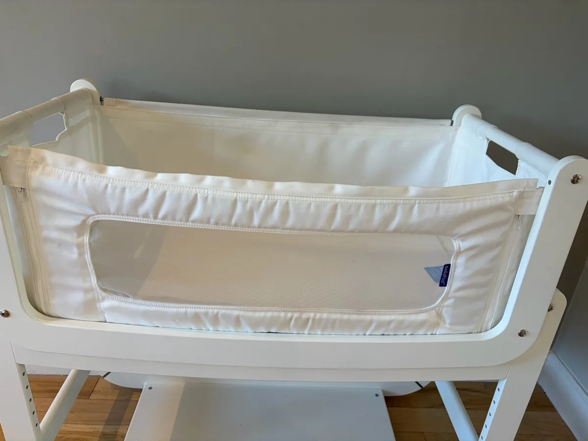 Snuzpod - next to me sleeping - Image 2