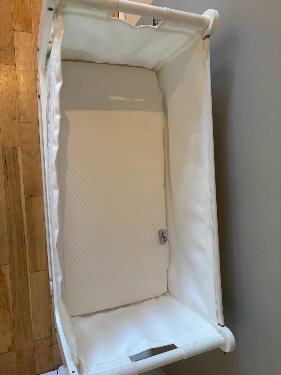 Snuzpod - next to me sleeping - Image 4