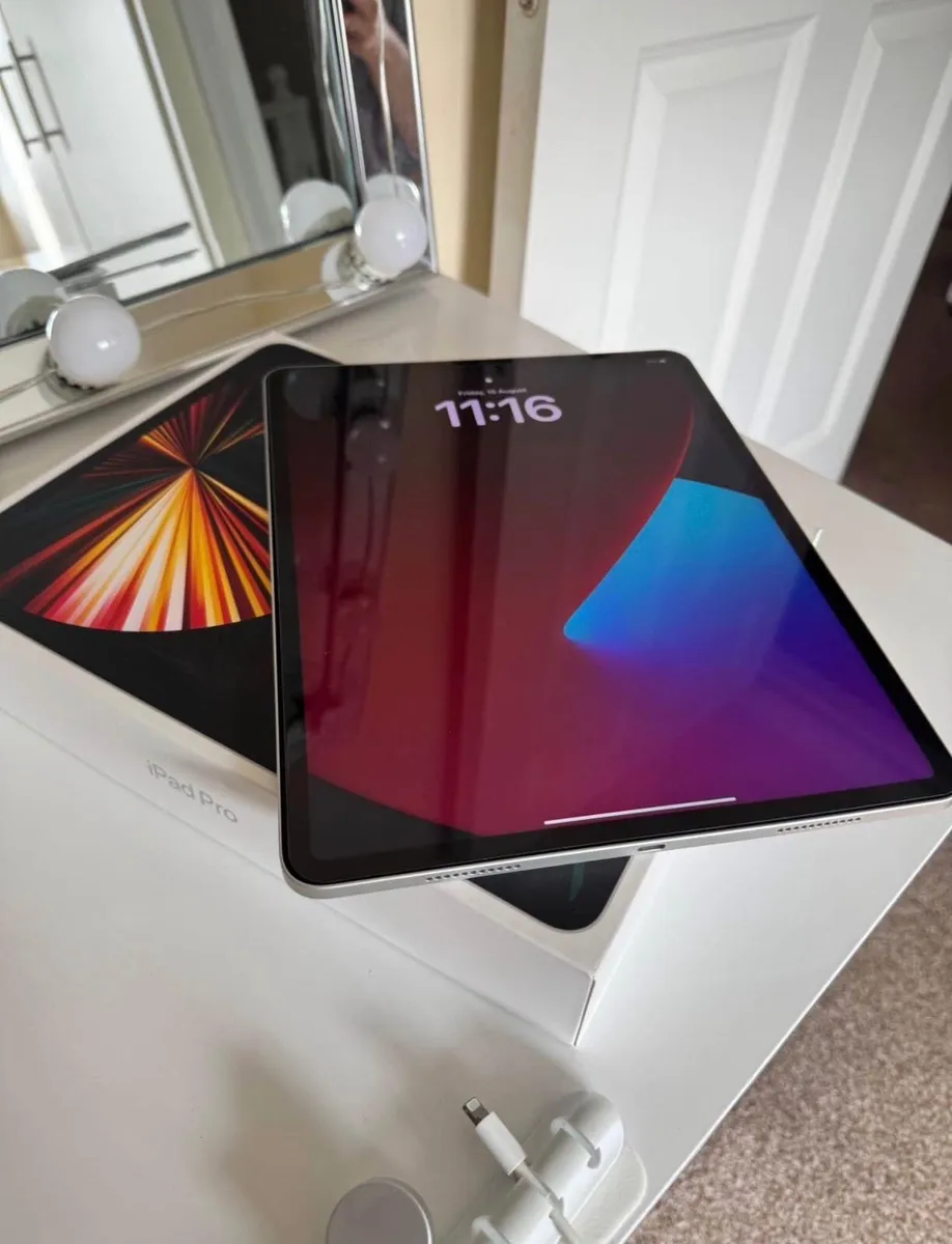 iPad Pro (12.9-inch) (5th generation) 256 GB - Image 1