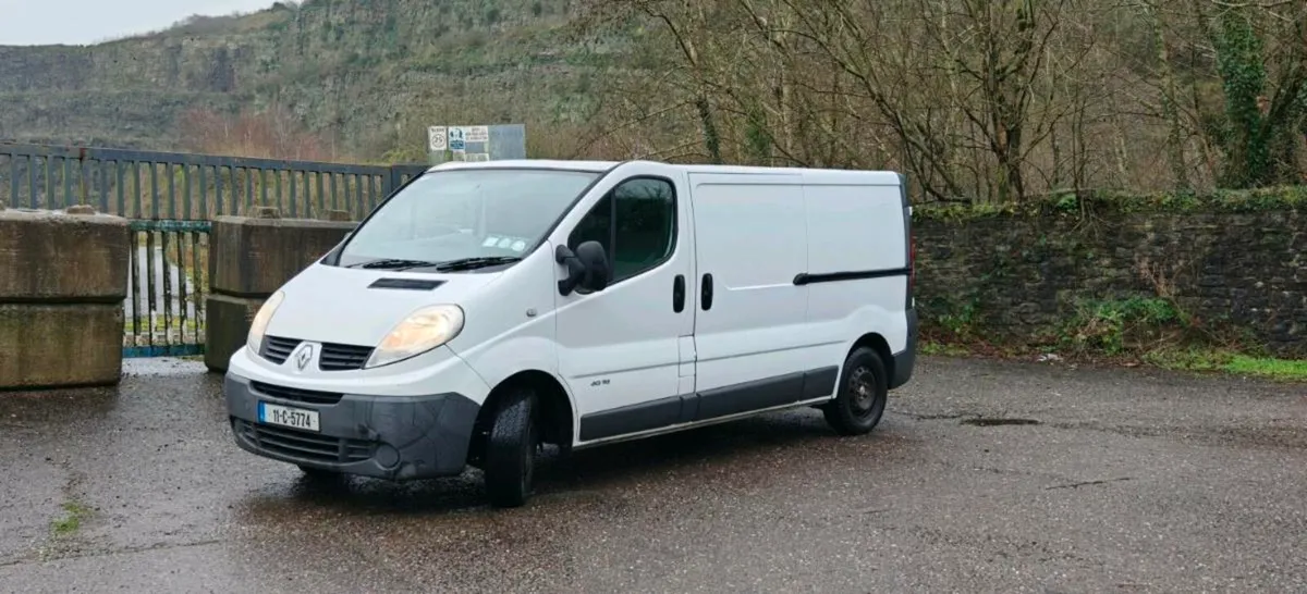 Renault Trafic 2.0 dci FRESH DOE - Image 1