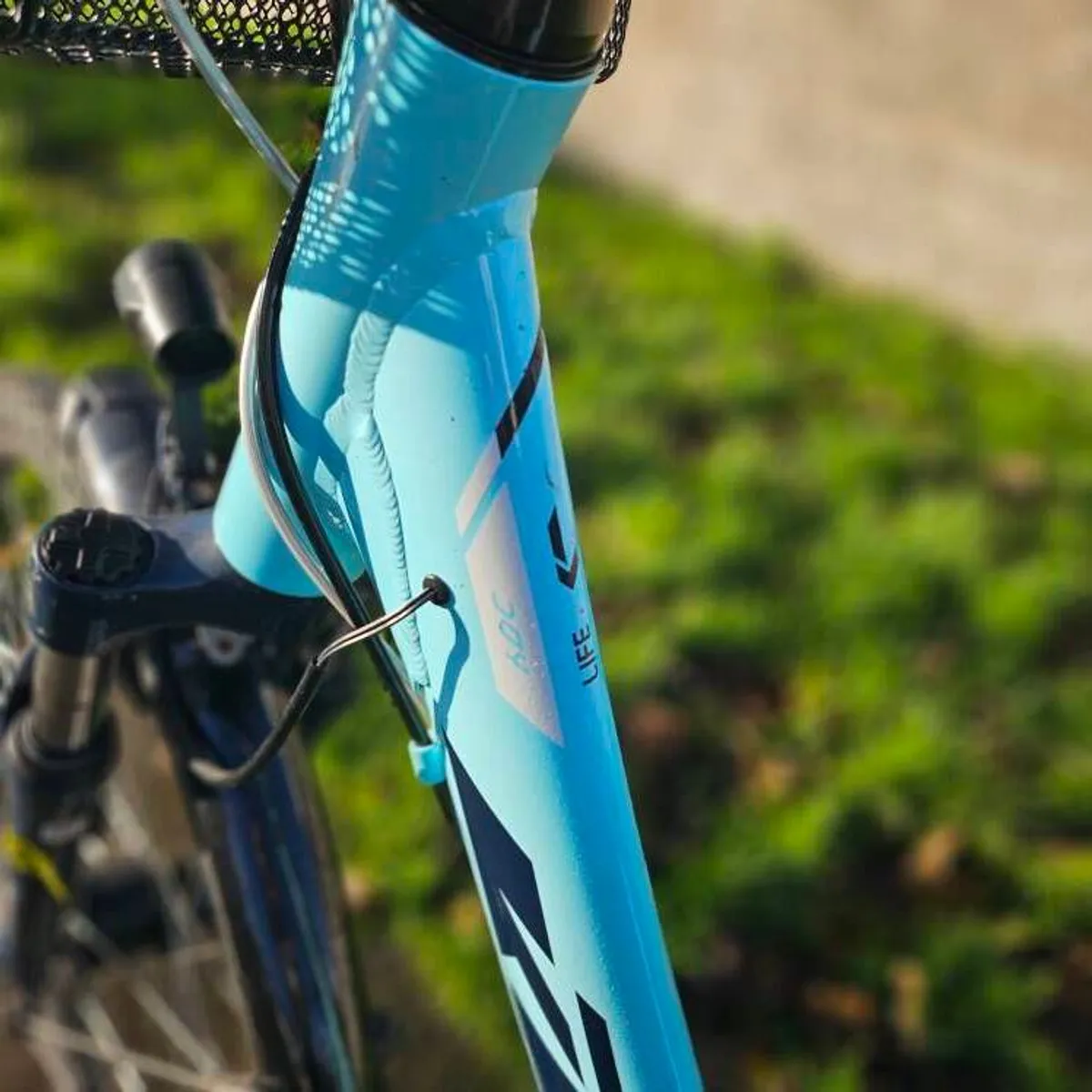 Touring Hybrid bike - Image 2