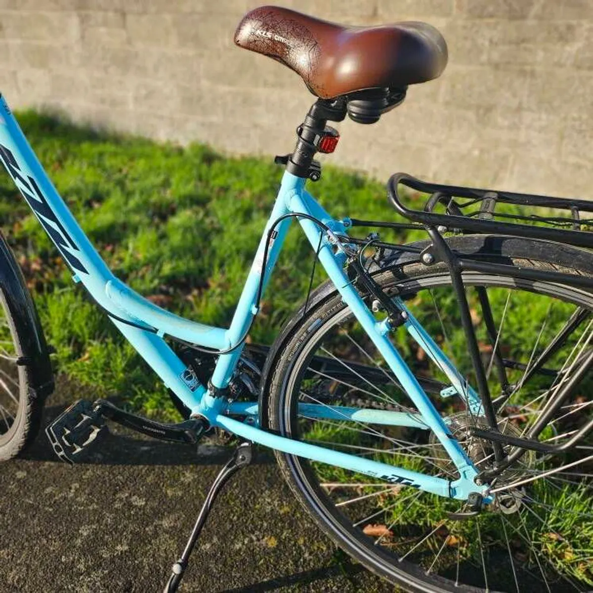 Touring Hybrid bike - Image 3