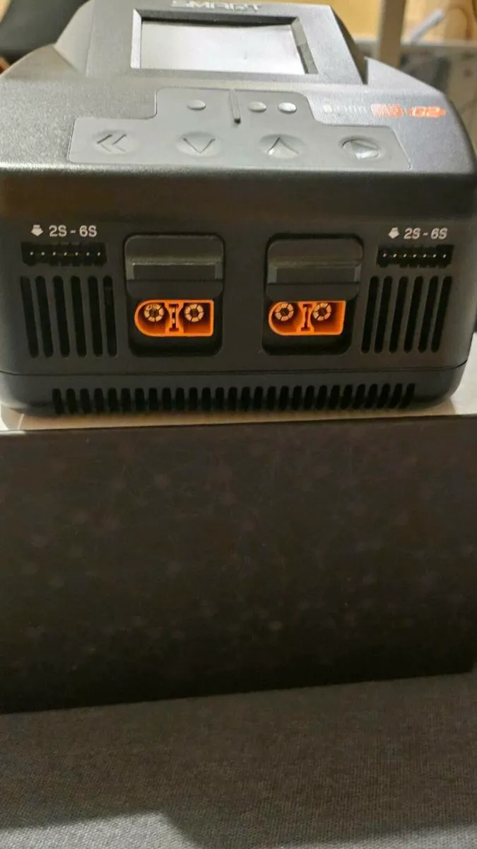 Lipo Charger Spektrum S2100 - Image 3