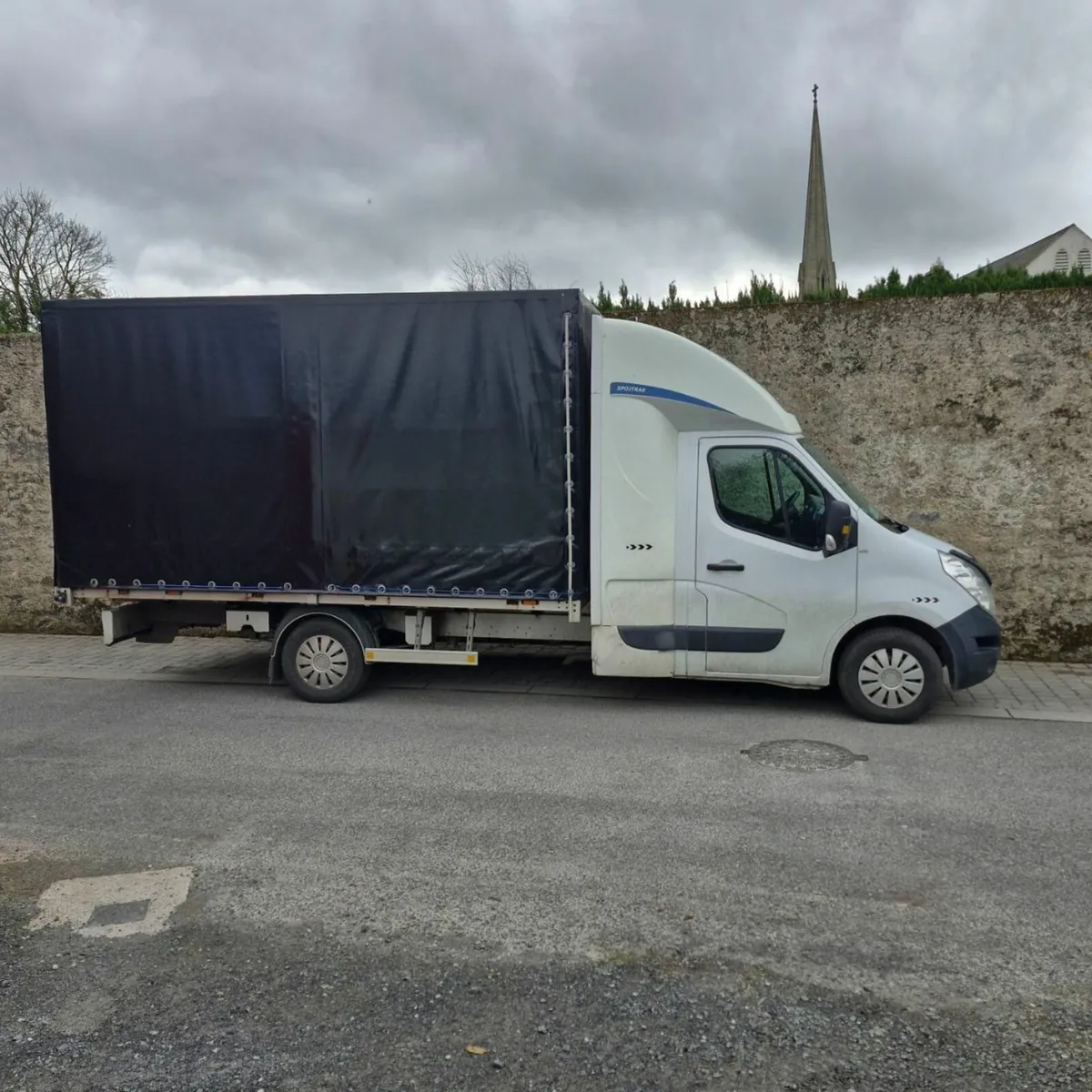 Express Delivery and courier services - Image 1