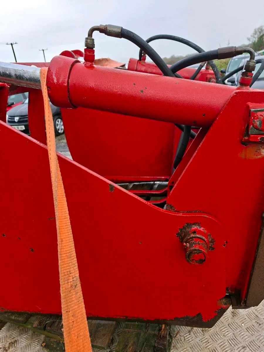 4ft tanco shear grab excellent condition - Image 3