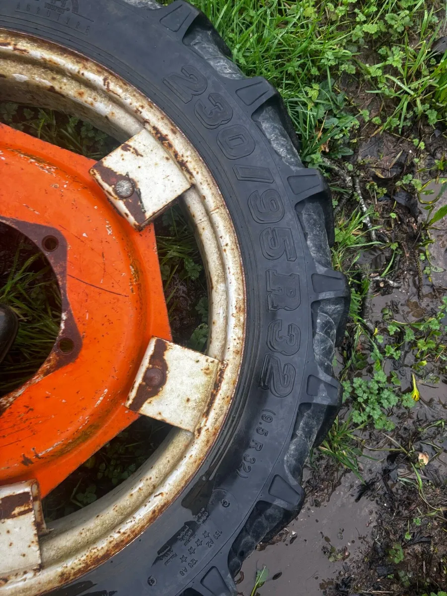 4 Row Crop Wheels - Image 3