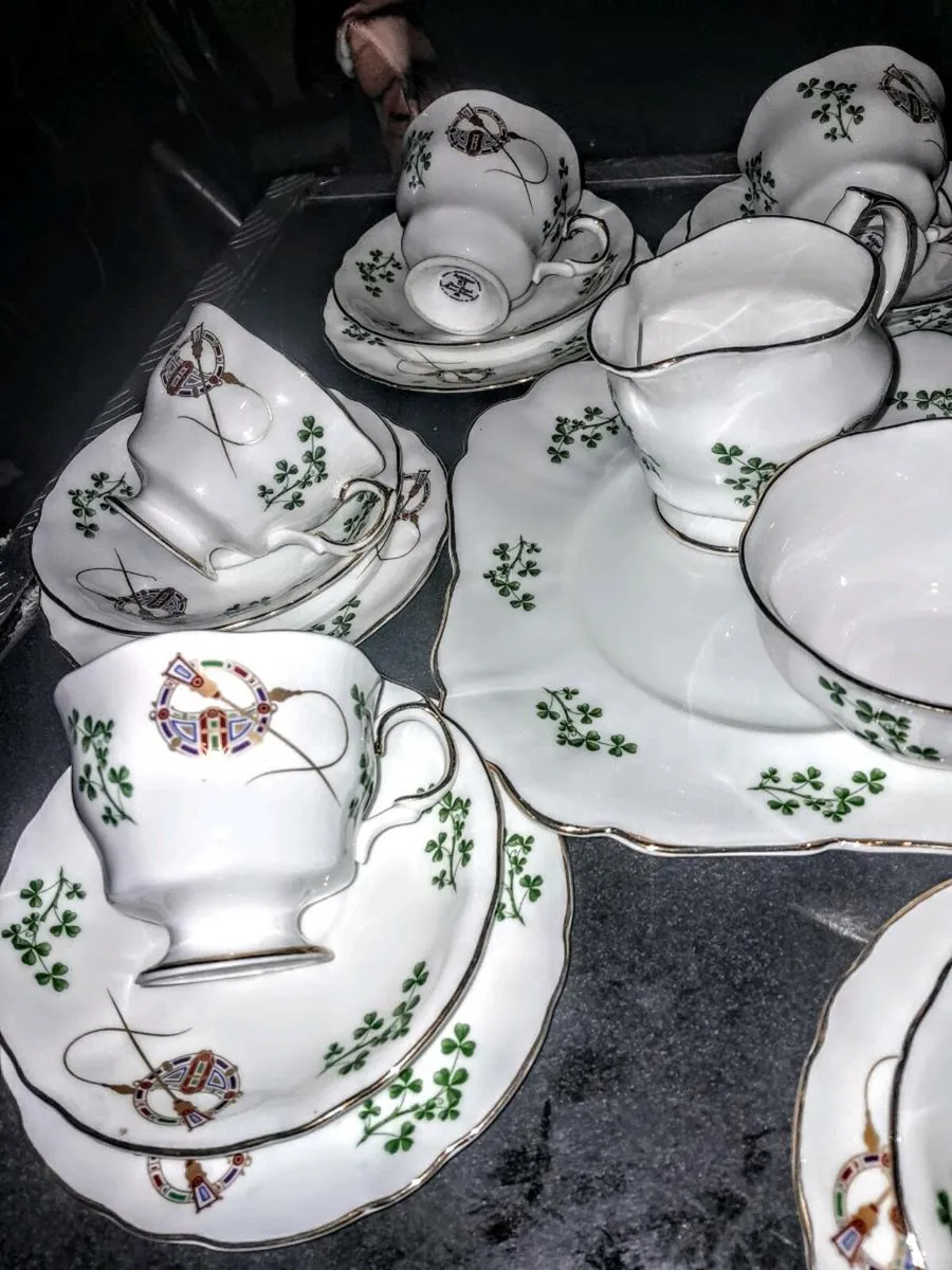 Stunning ARKLOW full teaset - Image 3