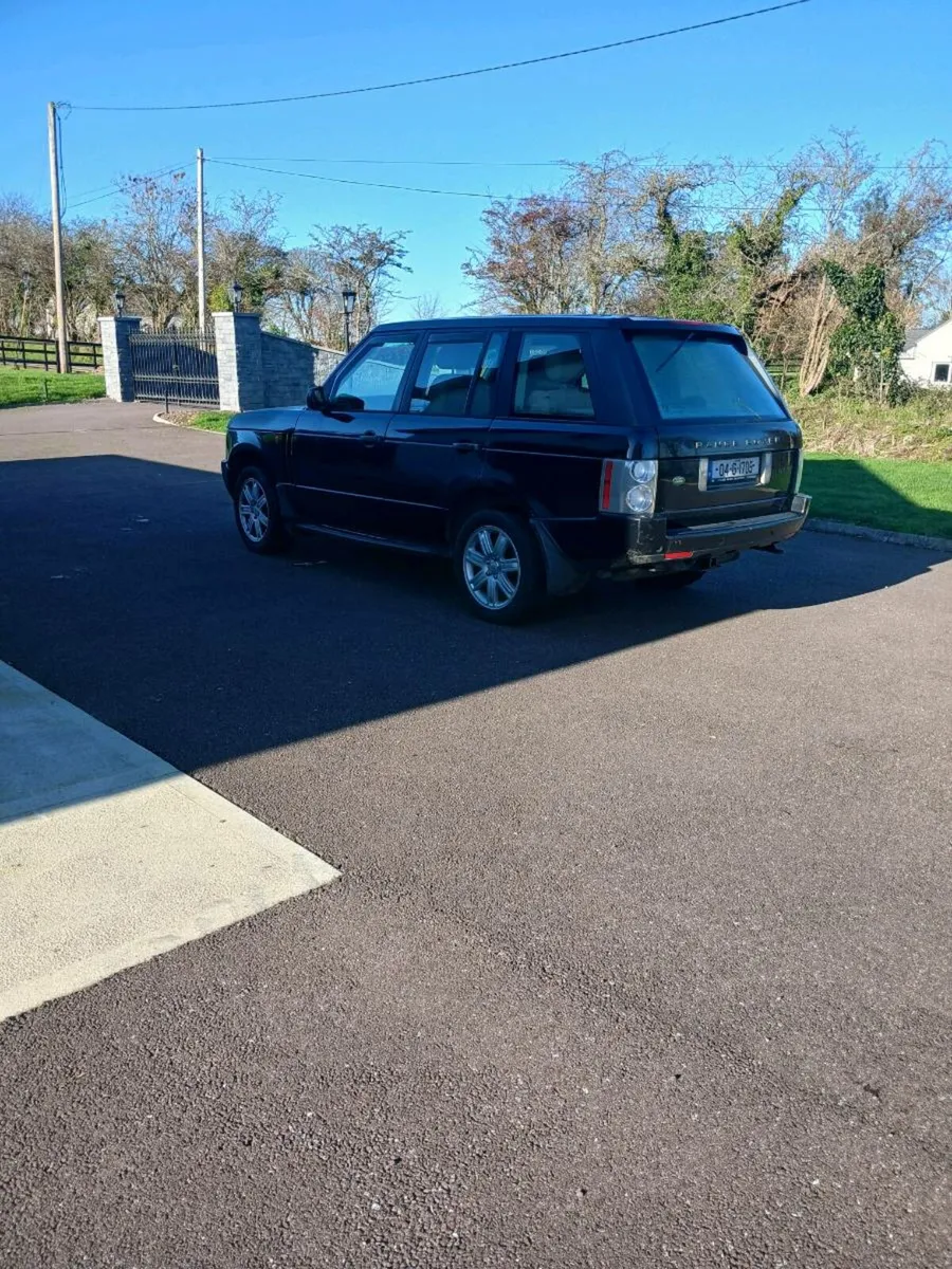 Classic Range Rover Vogue - Image 2