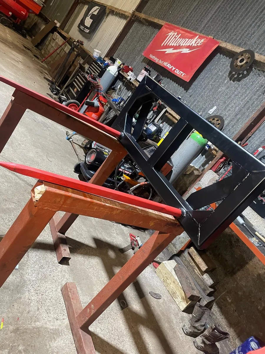 Bale spike - Image 3