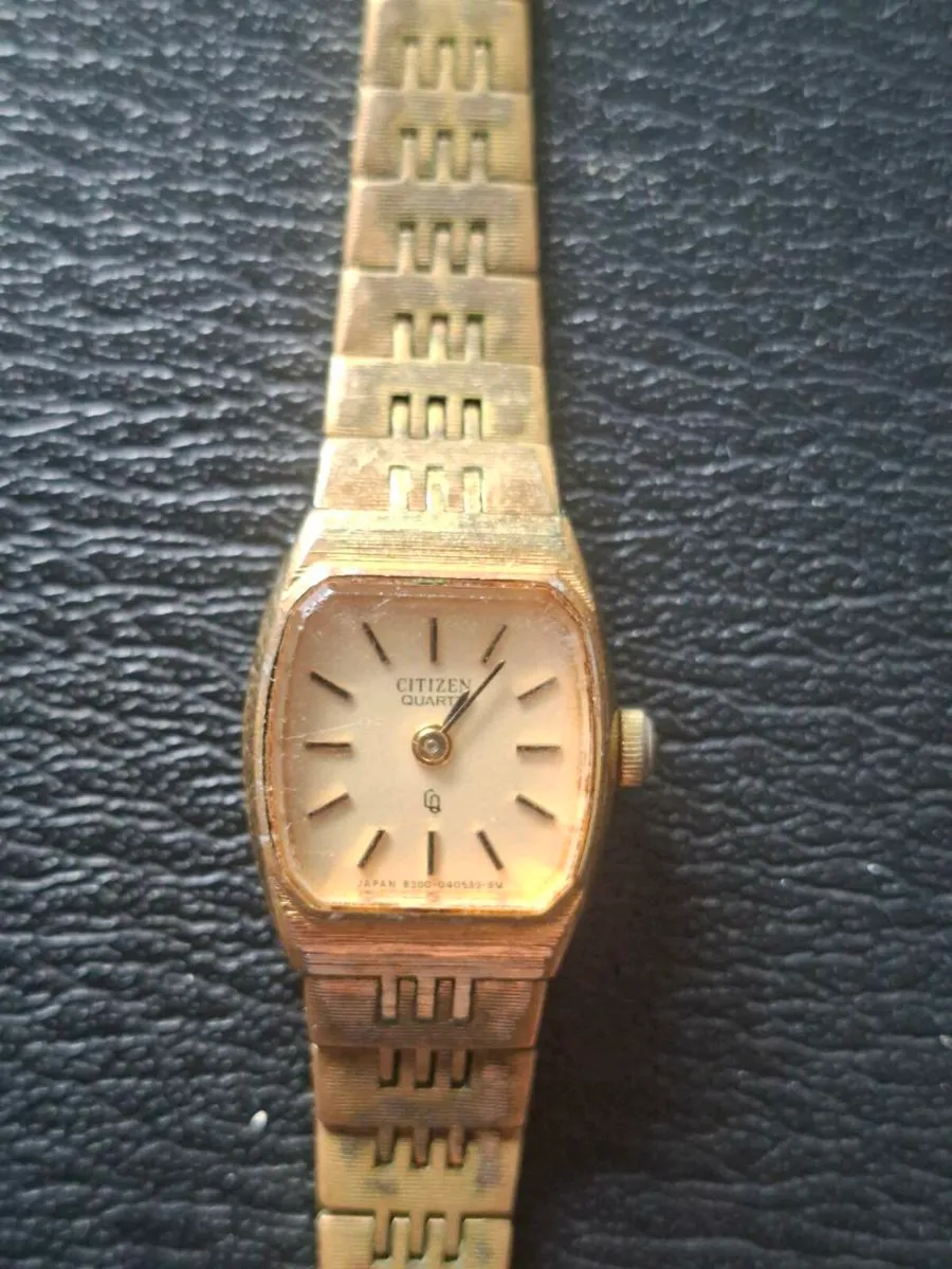 Lovely Vintage 1980's Ladie's Citizen Gold Watch - Image 3