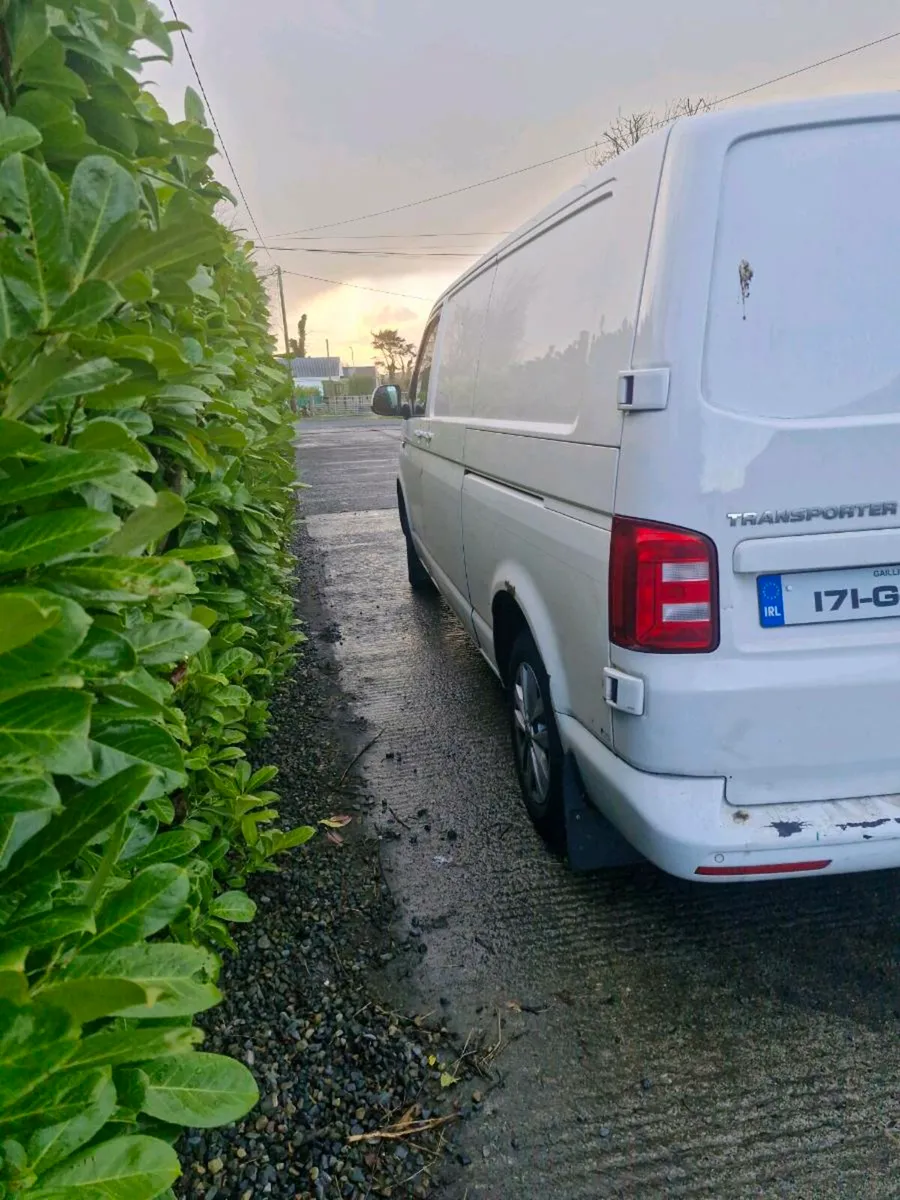 Volkswagen Transporter - Image 4