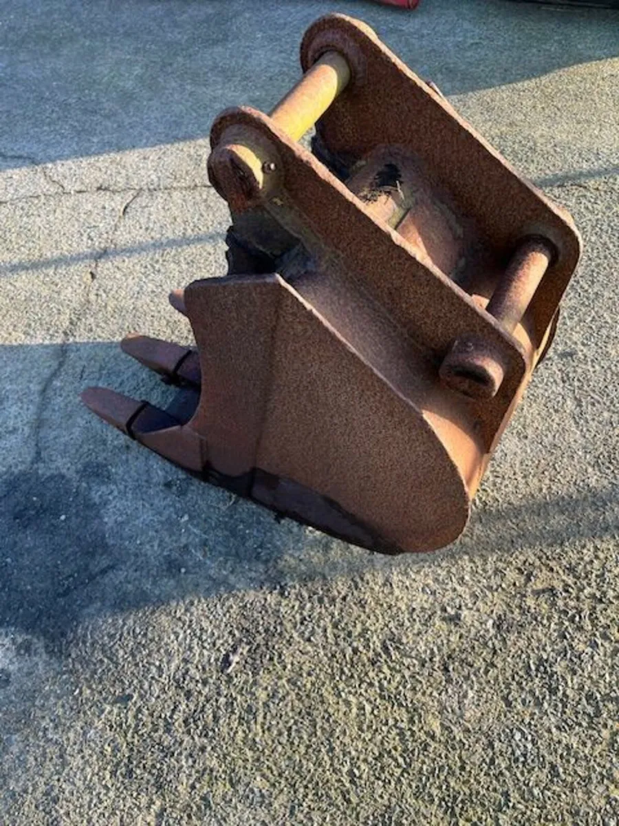 JCB Bucket - Image 4