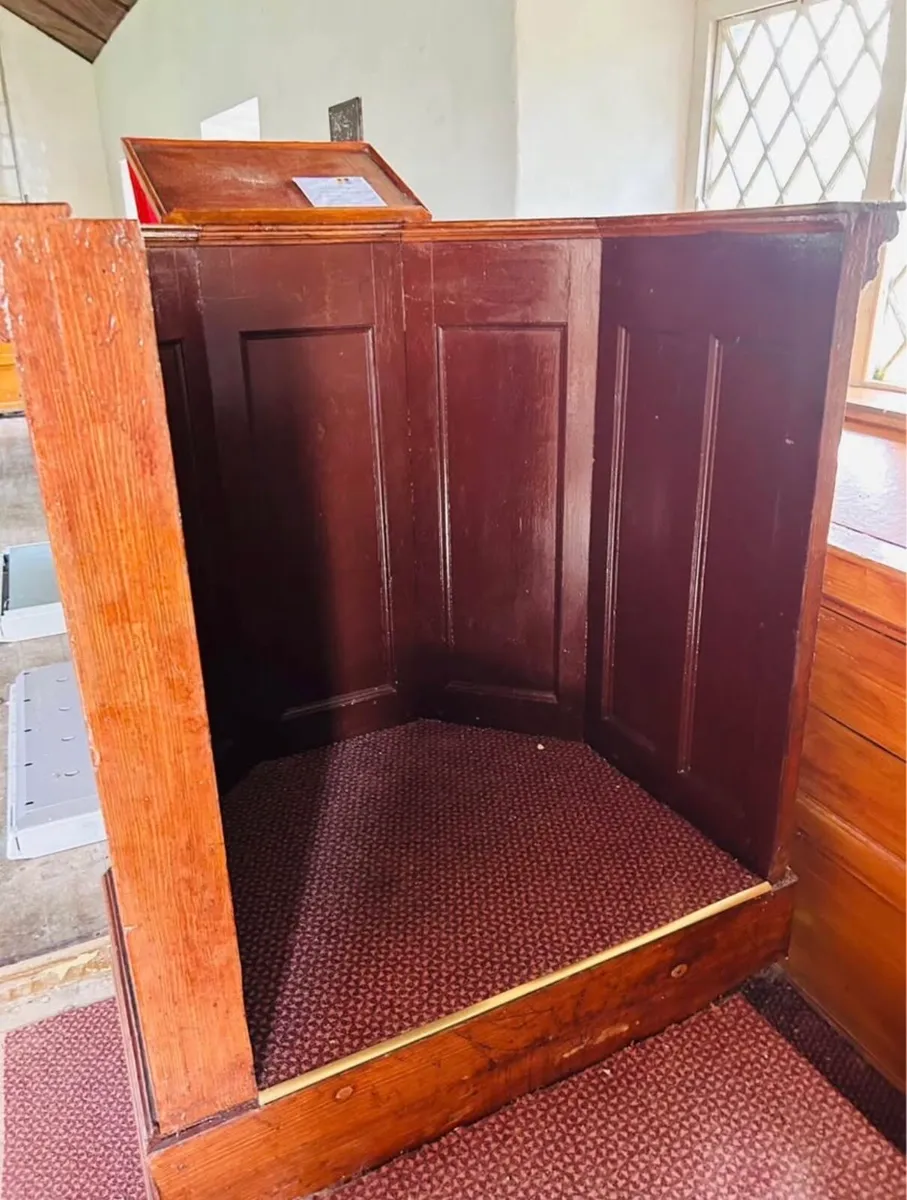 Church pulpit - Image 3
